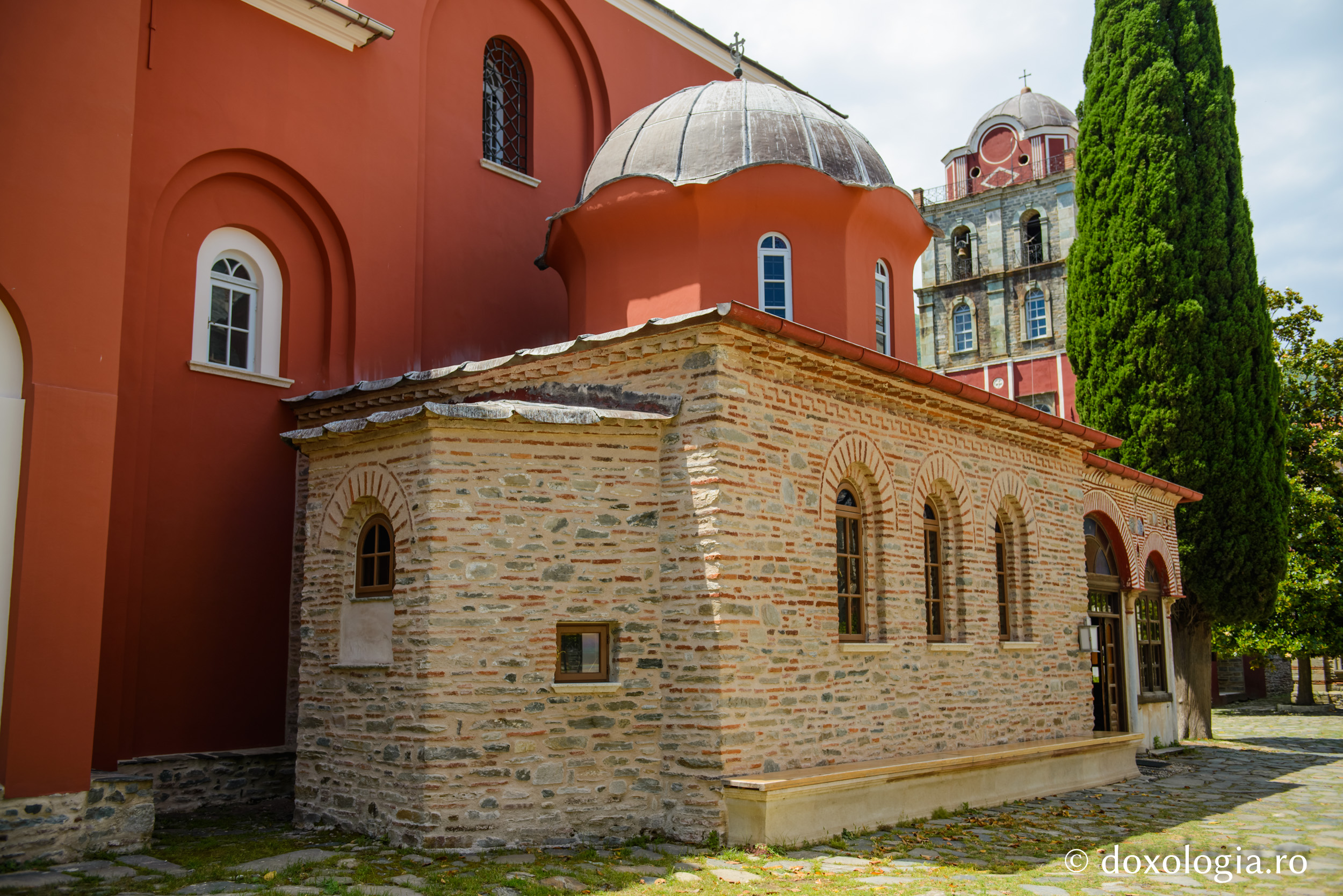 Paraclisul „Sfinții Arhangheli” de la Mănăstirea Iviron / Foto: pr. Silviu Cluci Paraclisul „Sfinții Arhangheli” de la Mănăstirea Iviron