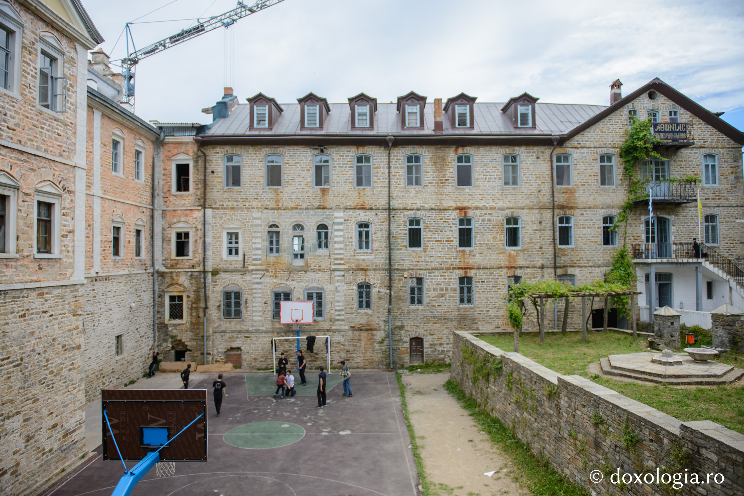 Athoniada – Academia Bisericească Athonită / Foto: Pr. Silviu Cluci Athoniada – Academia Bisericească Athonită