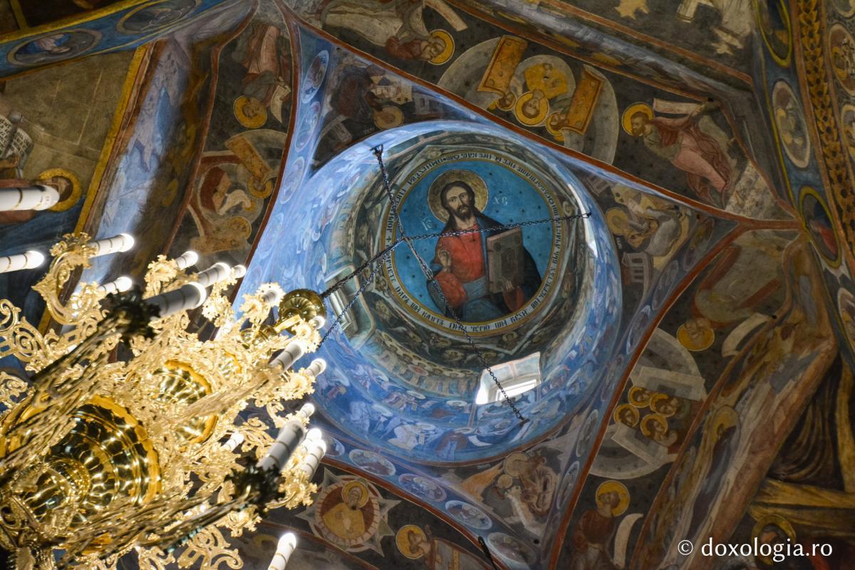 Omul duhovnicesc înțelege altfel lumea și trăiește viața la un alt nivel / Foto: Bogdan Zamfirescu Iisus Hristos Pantocrator