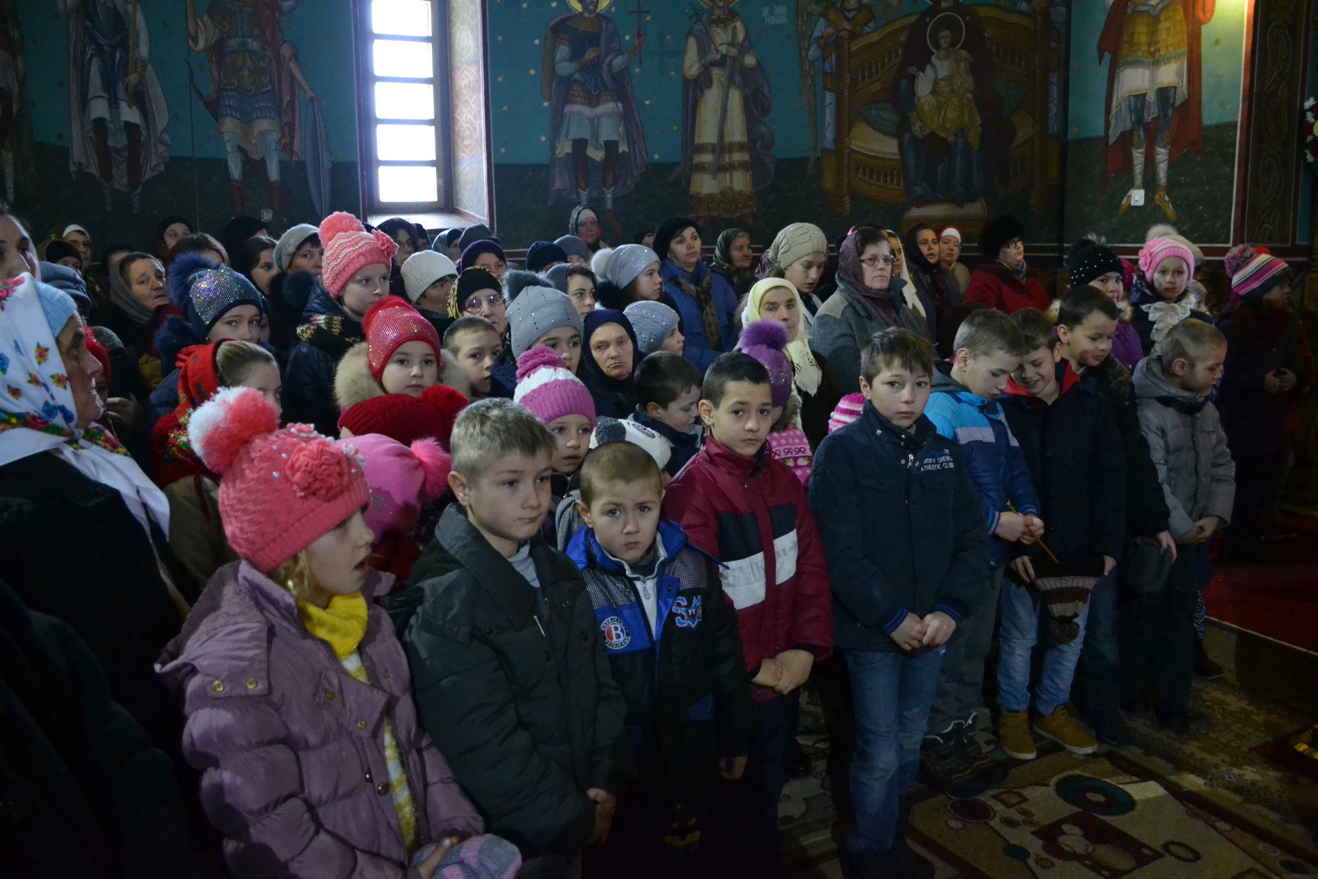 Liturghie și vizită arhierească la Todirești Liturghie și vizită arhierească la Todirești
