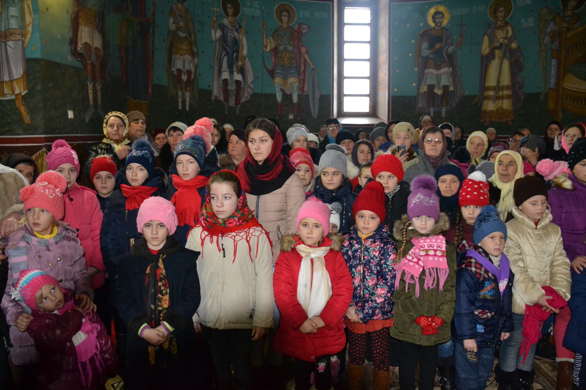 Liturghie și vizită arhierească la Todirești Liturghie și vizită arhierească la Todirești