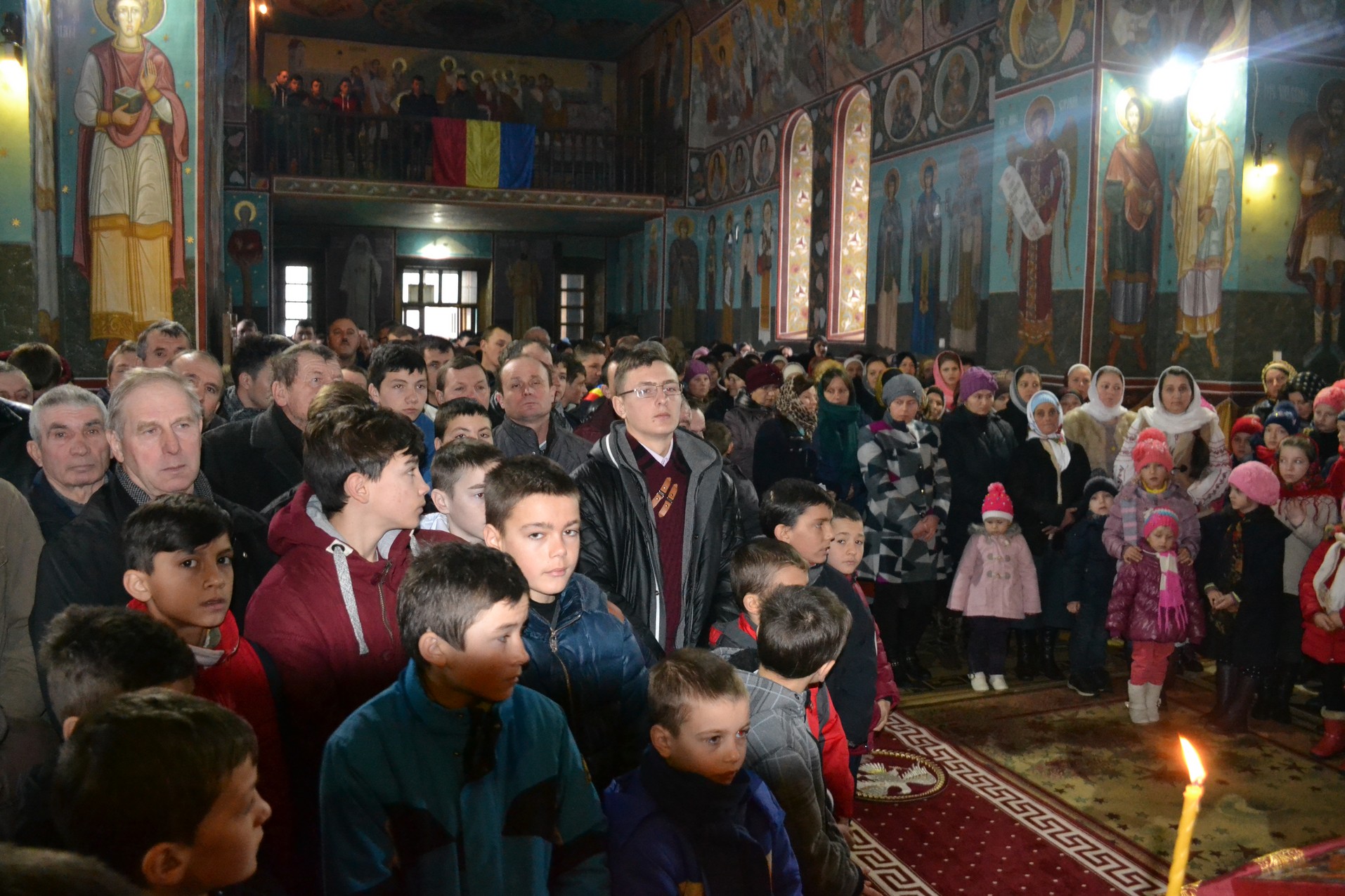 Liturghie și vizită arhierească la Todirești Liturghie și vizită arhierească la Todirești