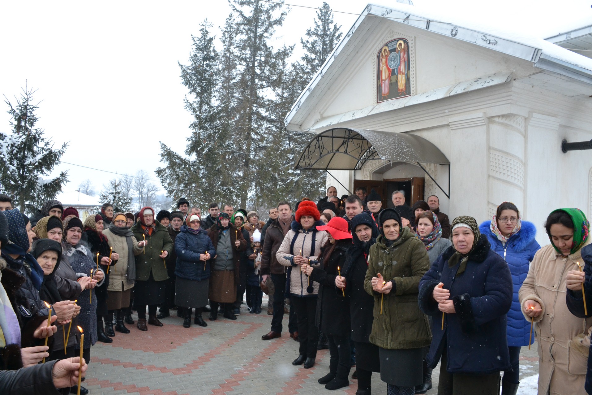 Mitropolitul Moldovei și Bucovinei, la Poiana-Vorona: „Să nu-i judecăm pe cei care au căzut în păcate grele” Mitropolitul Moldovei și Bucovinei, la Poiana-Vorona: „Să nu-i judecăm pe cei care au căzut în păcate grele”