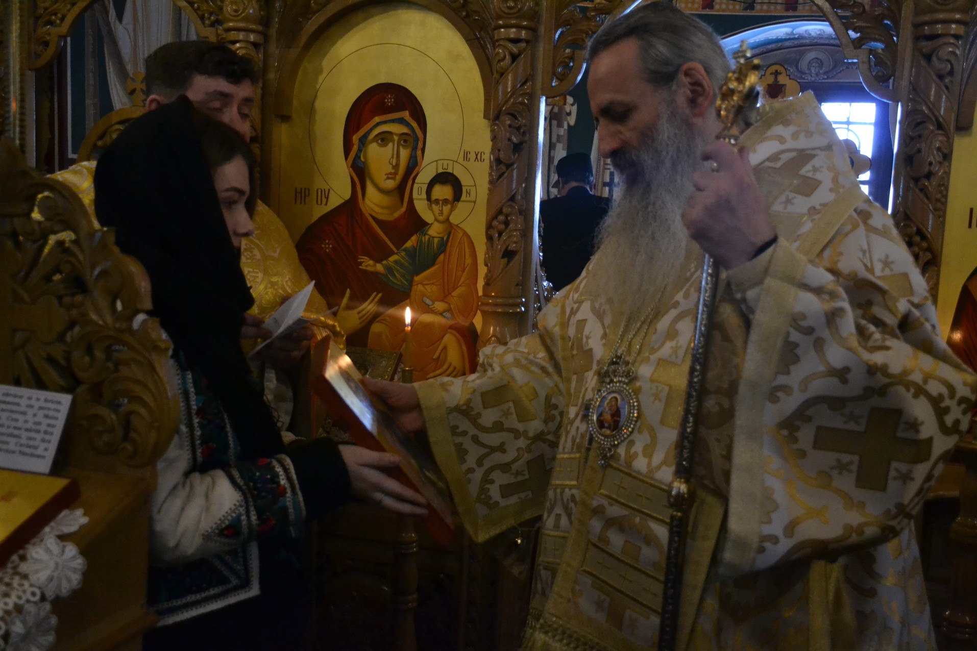 Mitropolitul Moldovei și Bucovinei, la Poiana-Vorona: „Să nu-i judecăm pe cei care au căzut în păcate grele” Mitropolitul Moldovei și Bucovinei, la Poiana-Vorona: „Să nu-i judecăm pe cei care au căzut în păcate grele”