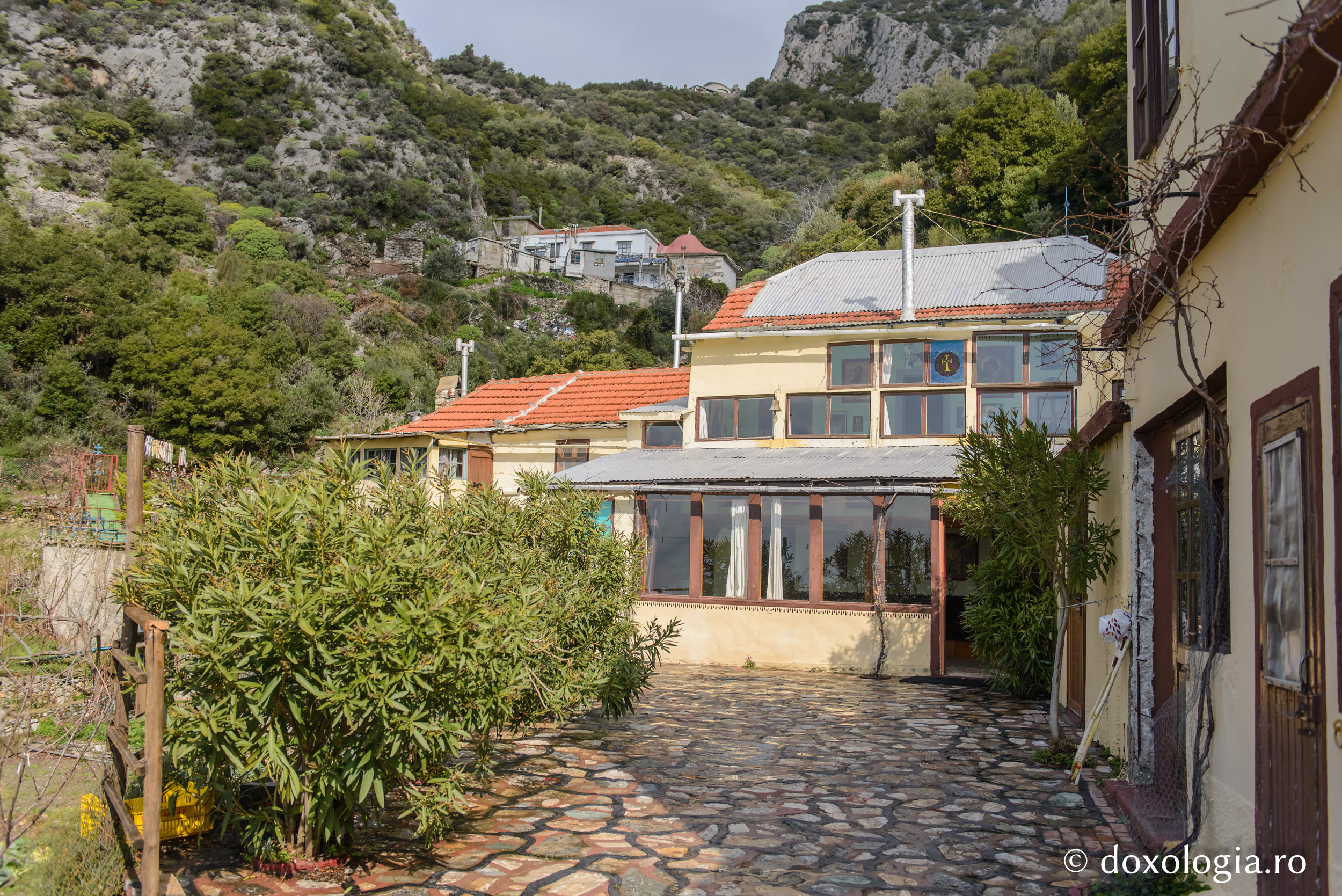 Chilia Cuviosului Efrem Katunakiotul / Foto: Pr. Silviu Cluci Chilia Cuviosului Efrem Katunakiotul