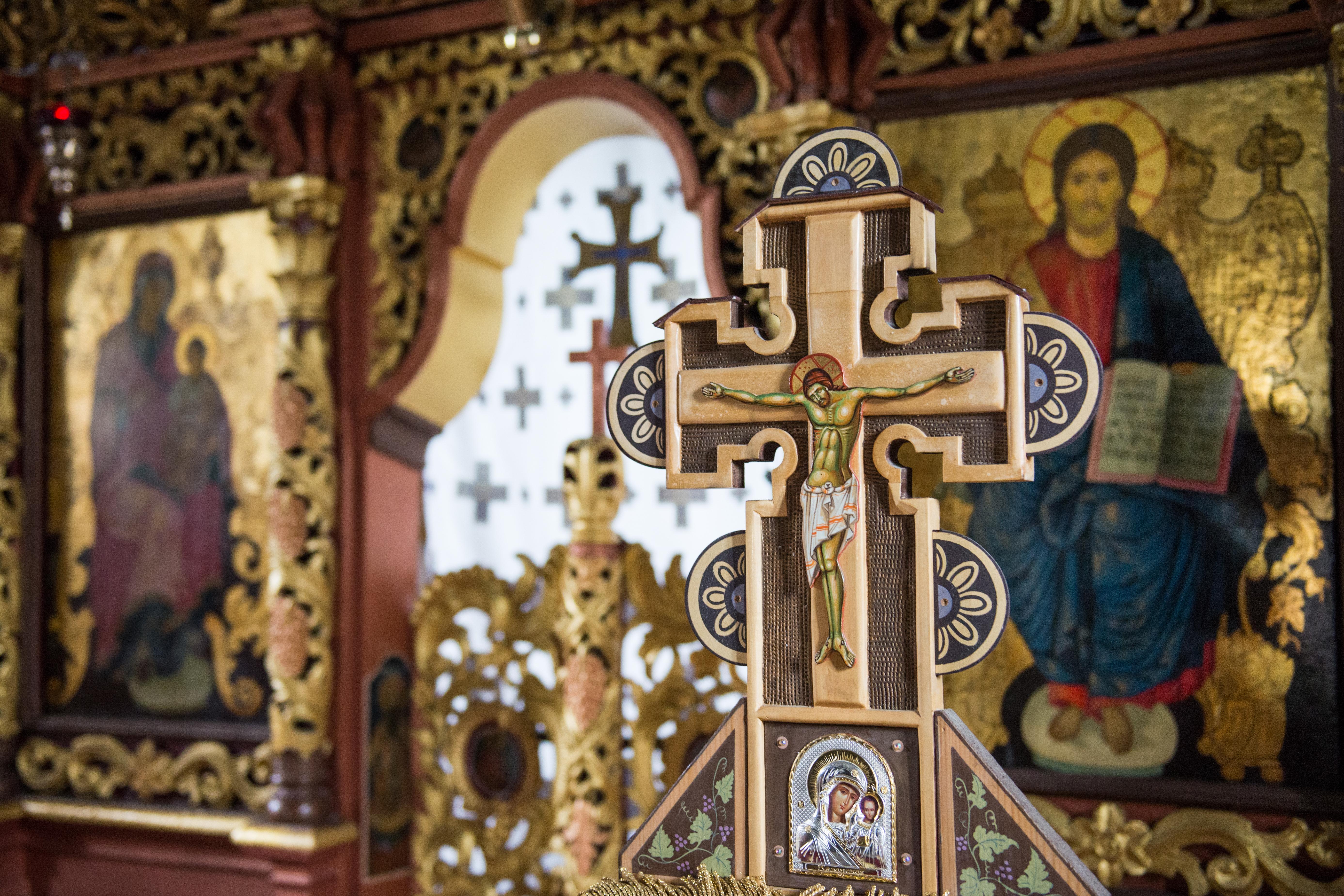 Monahul pentru care Hristos S-a coborât de pe Cruce / Foto: Oana Nechifor cruce
