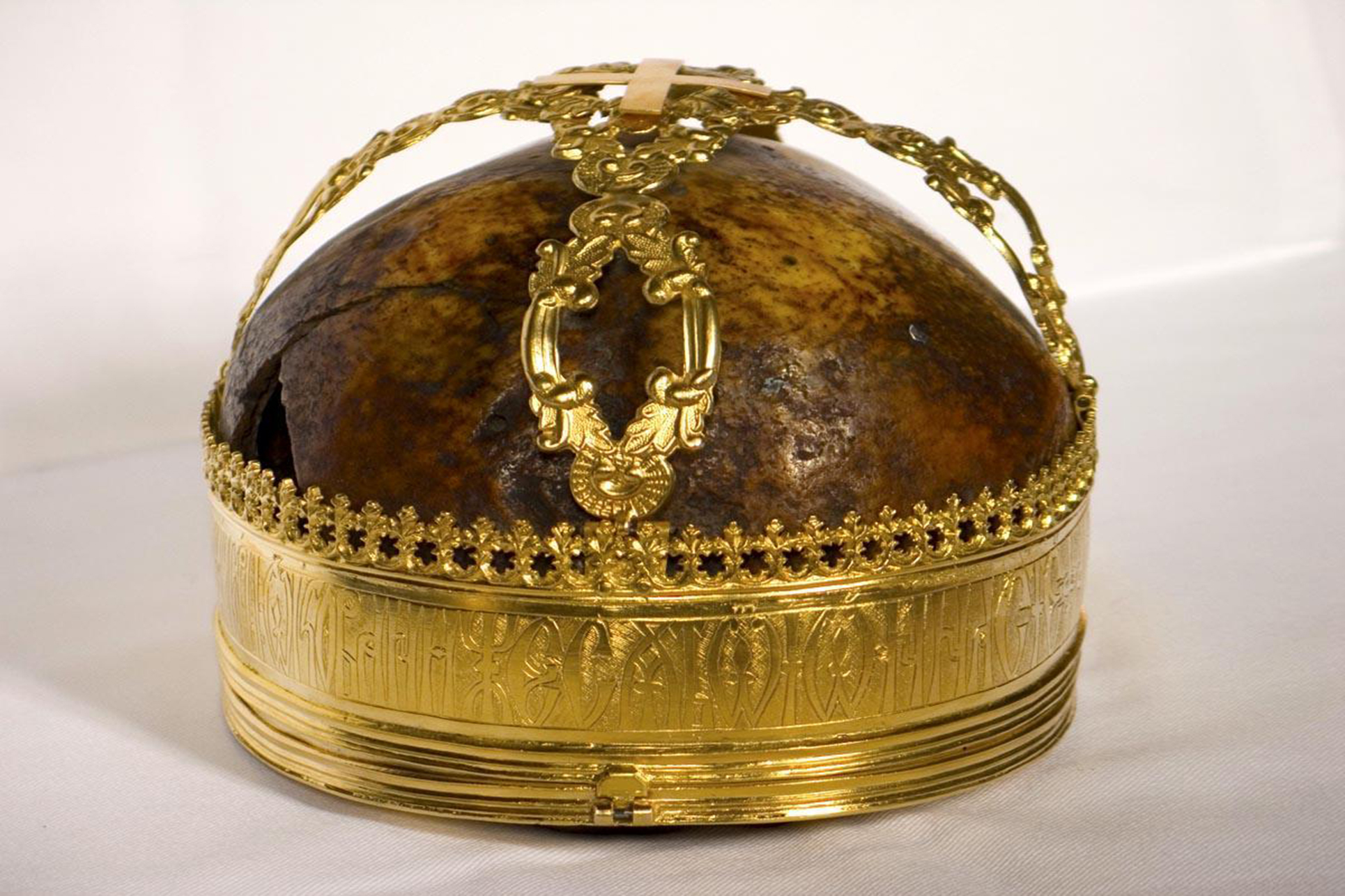 Moaștele și cununa Sfântului Simeon, Mănăstirea Neamț, 1643 Cununa moaștelor Sfântului Simeon din Muntele Minunat