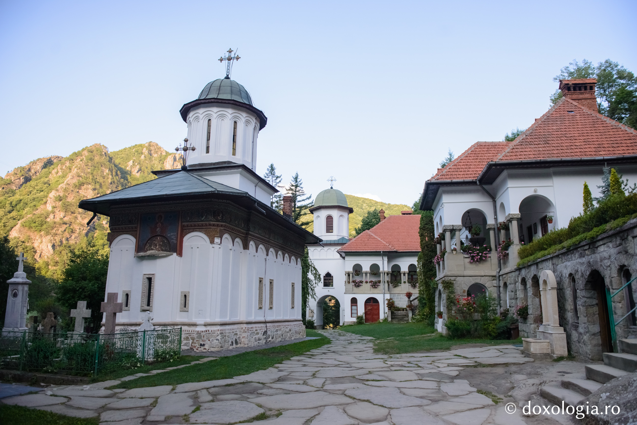 Mănăstirea Turnu de pe valea Oltului / Foto: Pr. Silviu Cluci Mănăstirea Turnu de pe valea Oltului