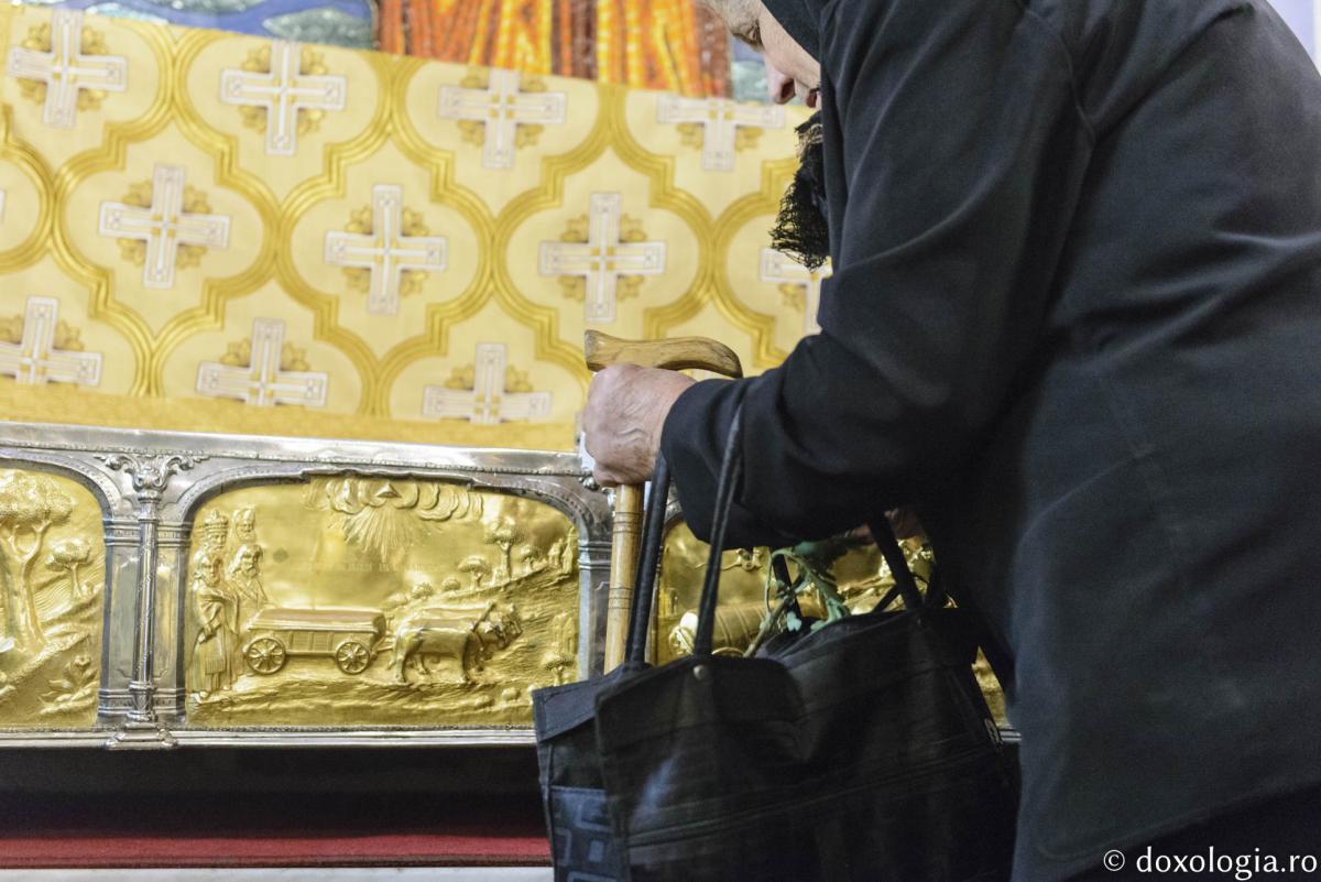 Foto: Oana Nechifor Evlavia creştinilor faţă de Sfântul Dimitrie, păstorul din Basarabi