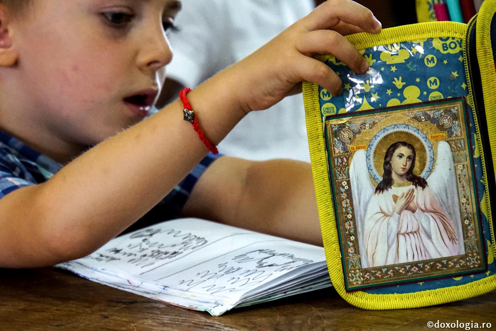 Îngerul păzitor – fratele cel mare al omului / Foto: Oana Nechifor icoană cu îngerul păzitor