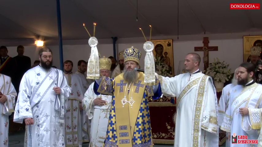 (Video) Sfânta Liturghie a Adormirii Maicii Domnului - Mănăstirea Nicula, partea I (Video) Sfânta Liturghie a Adormirii Maicii Domnului - Mănăstirea Nicula, partea I