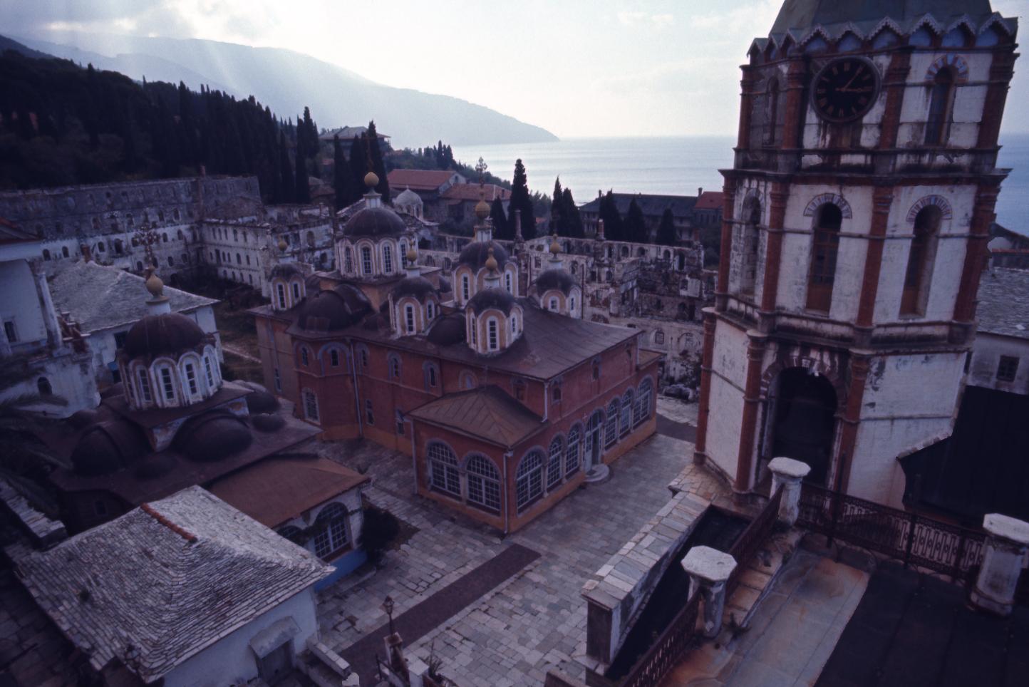 Mănăstirea „Sfântul Pantelimon” / Foto: Dr. Nicholas Exadaktylos Mănăstirea „Sfântul Pantelimon”