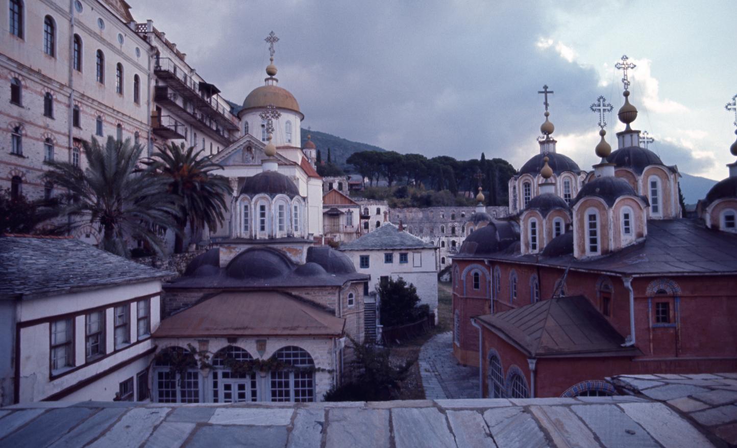 Mănăstirea „Sfântul Pantelimon” / Foto: Dr. Nicholas Exadaktylos Mănăstirea „Sfântul Pantelimon”
