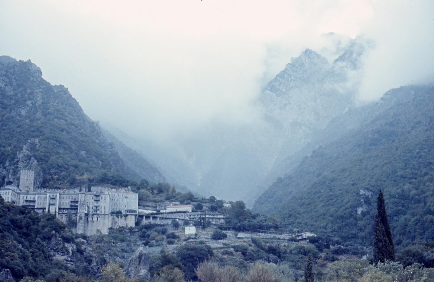 Mănăstirea Sfântul Pavel / Foto: Dr. Nicholas Exadaktylos Mănăstirea Sfântul Pavel
