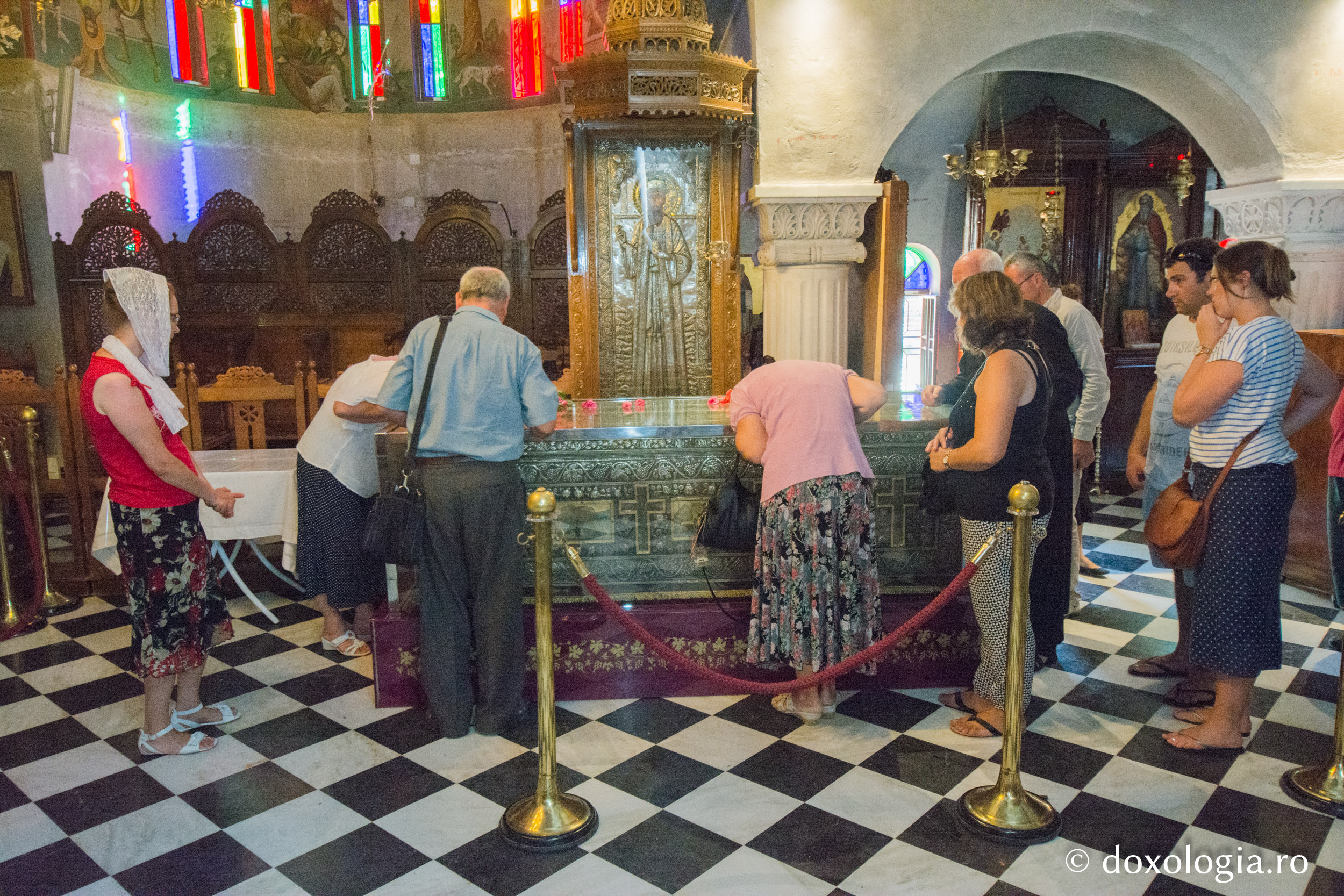 Foto: Pr. Silviu Cluci (Video) Moaștele Sfântului Efrem cel Nou