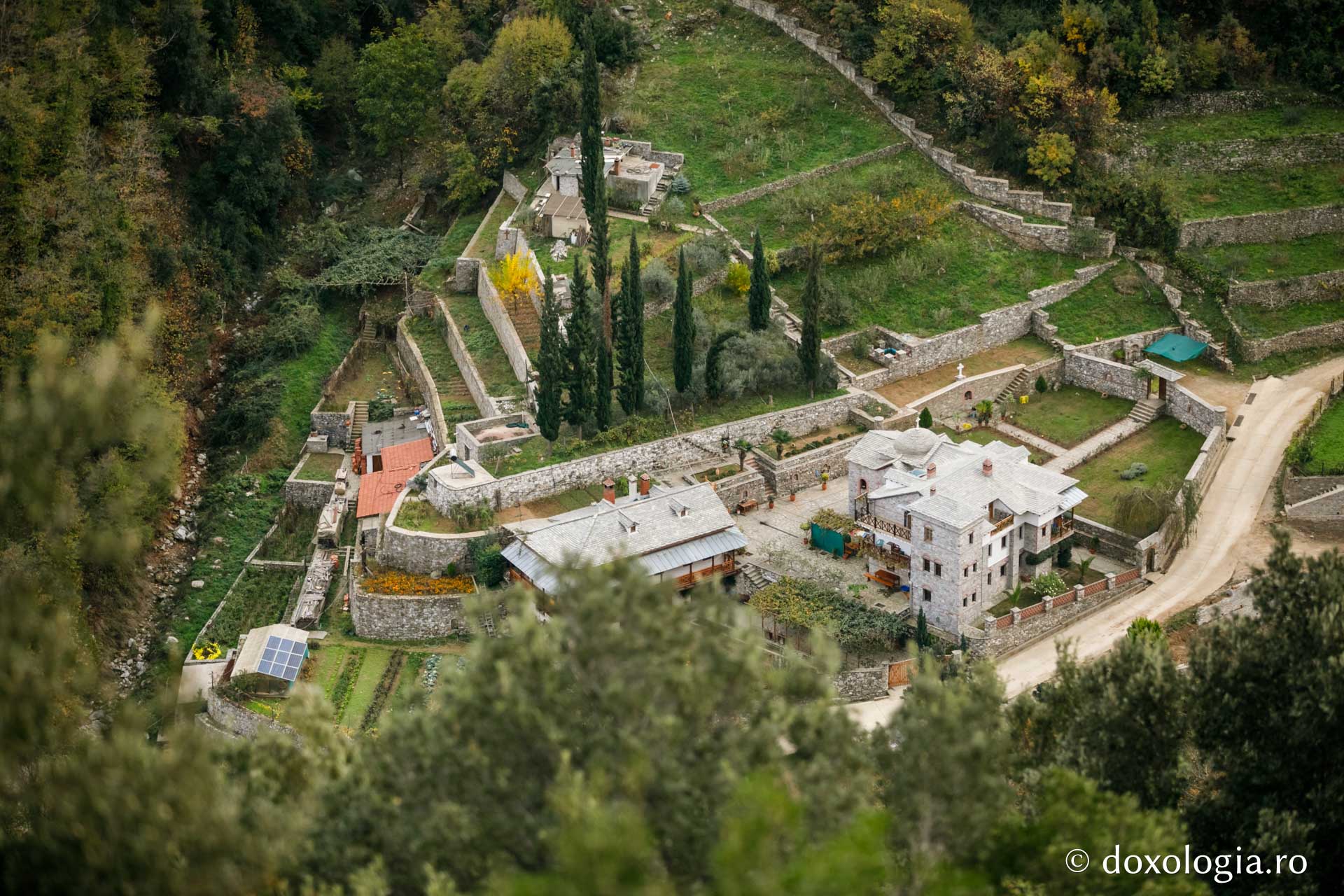 Chilia „Înălțarea Domnului”, Lacu / Foto: Pr. Silviu Cluci Chilia „Înălțarea Domnului”, Lacu