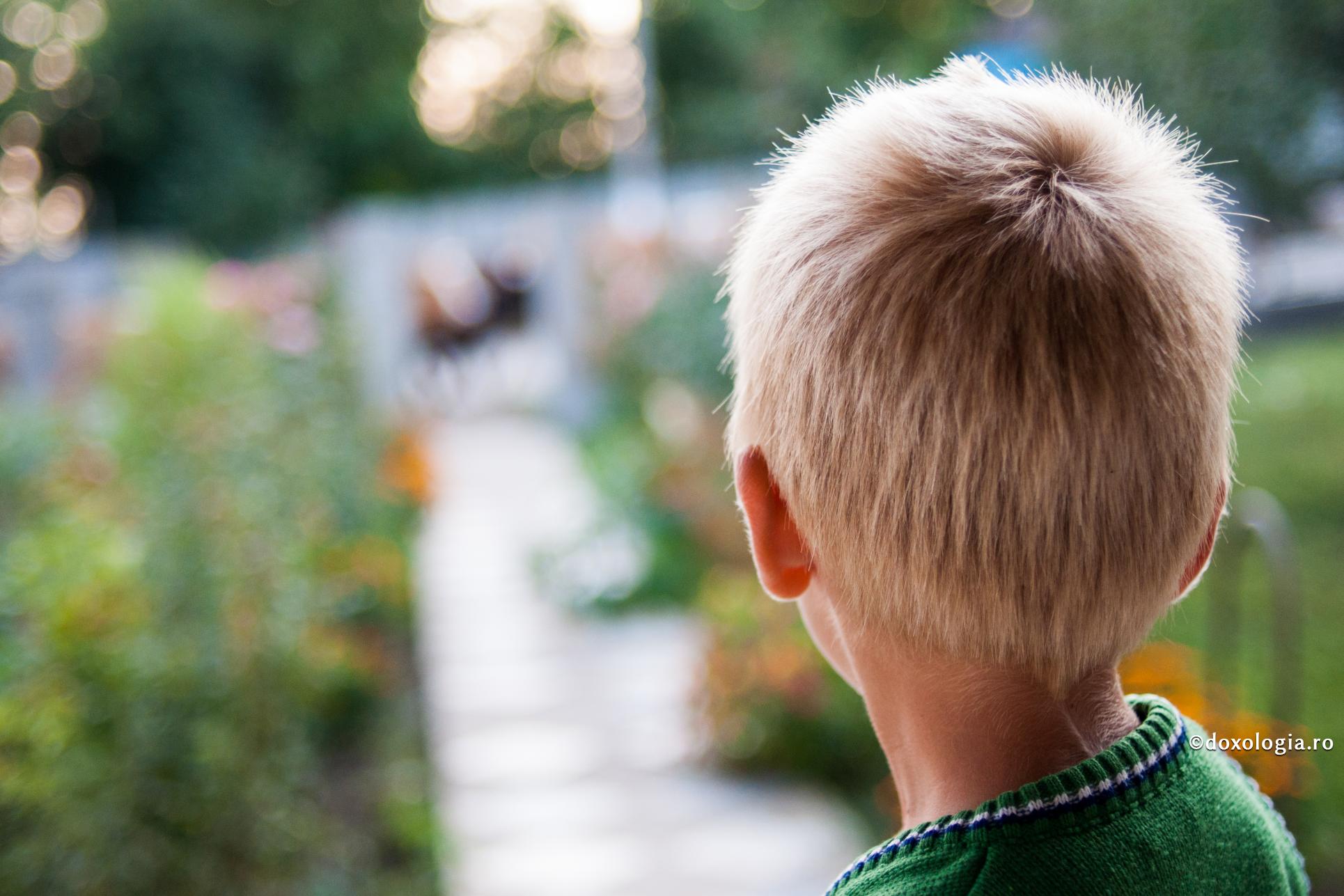 Sfântul Serafim de Sarov – de două ori salvat de la moarte în copilăria sa / Foto: Oana Nechifor băiat blond