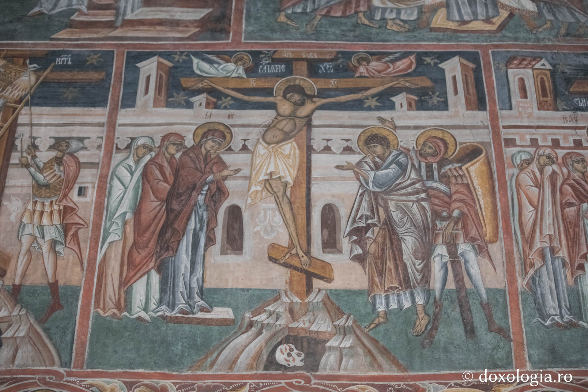 Icoana Răstignirii Domnului – Mănăstirea Voroneț / Foto: Pr. Silviu Cluci Icoana Răstignirii Domnului – Mănăstirea Voroneț