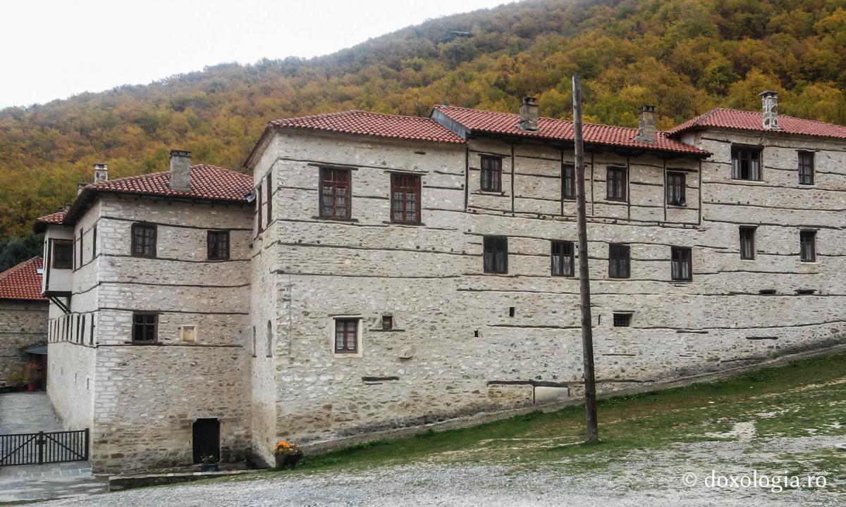 Mănăstirea „Nașterea Maicii Domnului” din Kleisoura, Grecia Mănăstirea „Nașterea Maicii Domnului” – Kleisoura