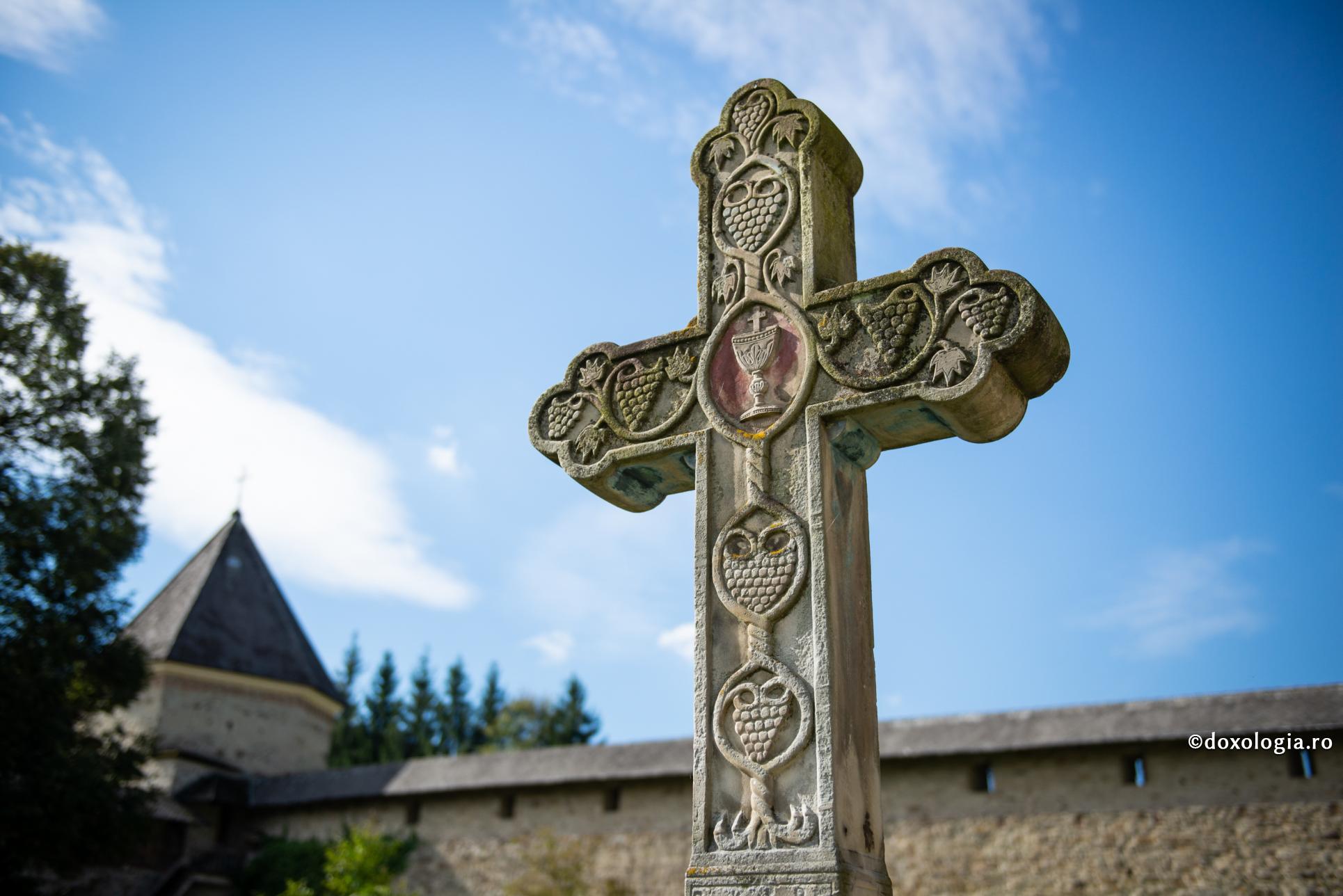 Sfanta Cruce / Foto: Stefan Cojocariu Sfânta Cruce