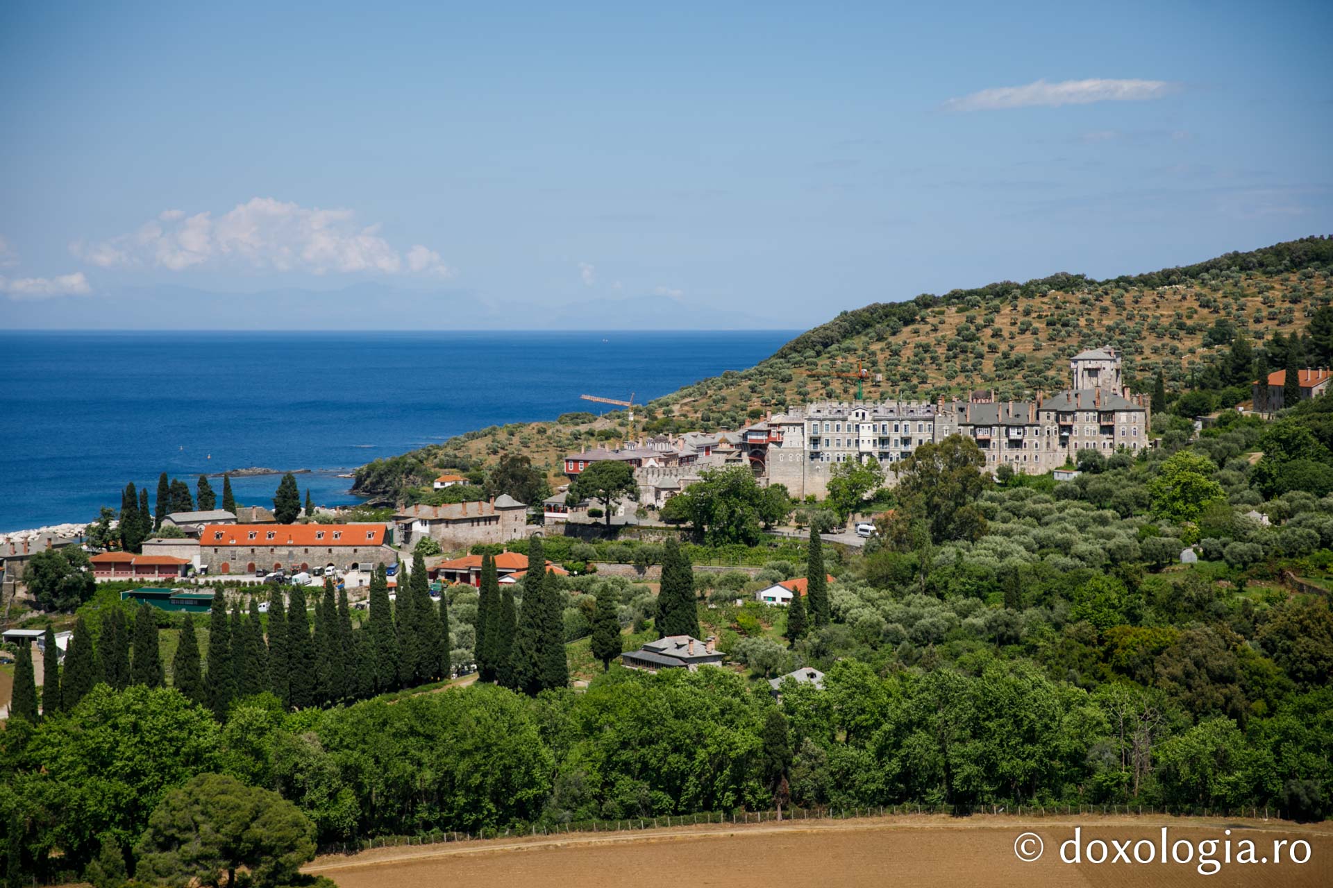 Mănăstirea Vatoped – vedere dinspre apus / Foto: Pr. Silviu Cluci Mănăstirea Vatoped – Athos