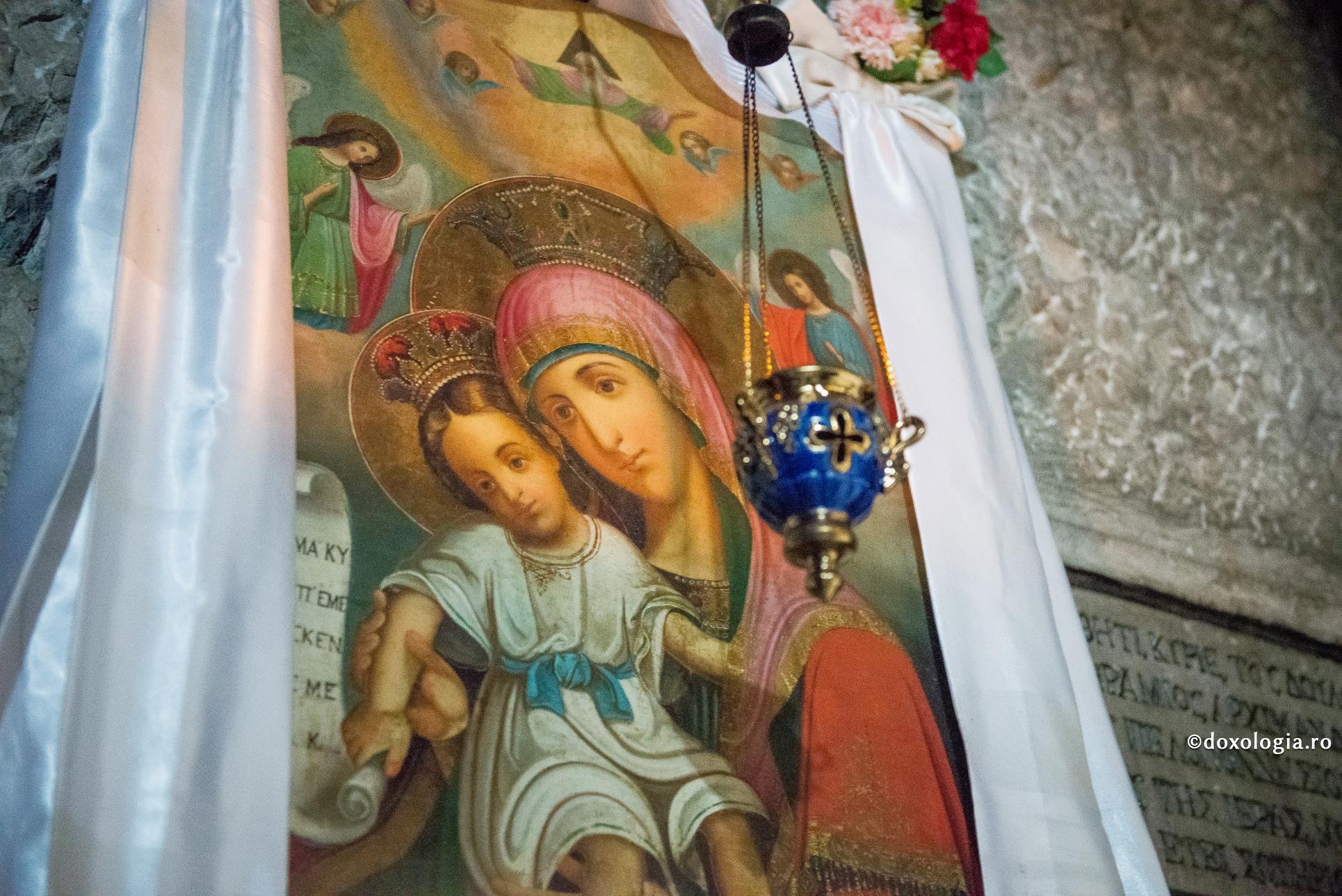 Foto: Oana Nechifor Rugăciune scurtă către Maica Domnului a Sfântului Serafim de Sarov