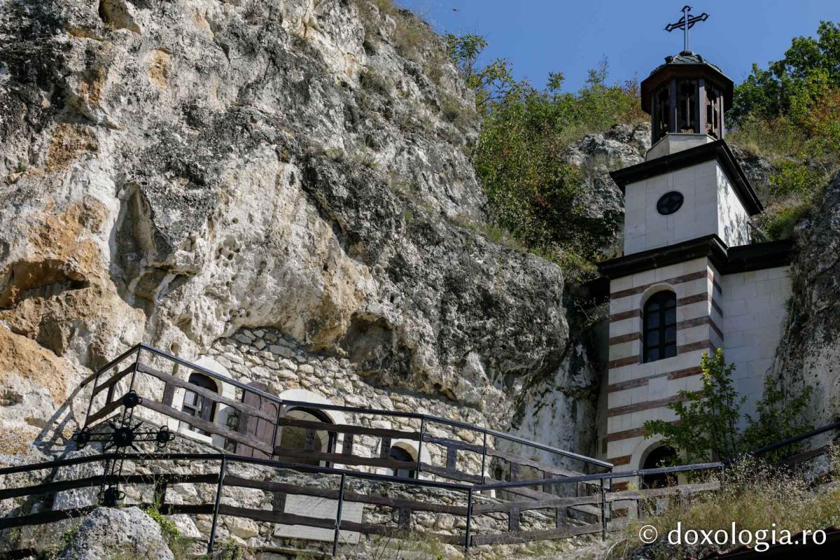 Mănăstirea Basarabov / Foto: pr. Silviu Cluci Mănăstirea „Sfântul Dimitrie cel Nou” – Basarabov, Bulgaria