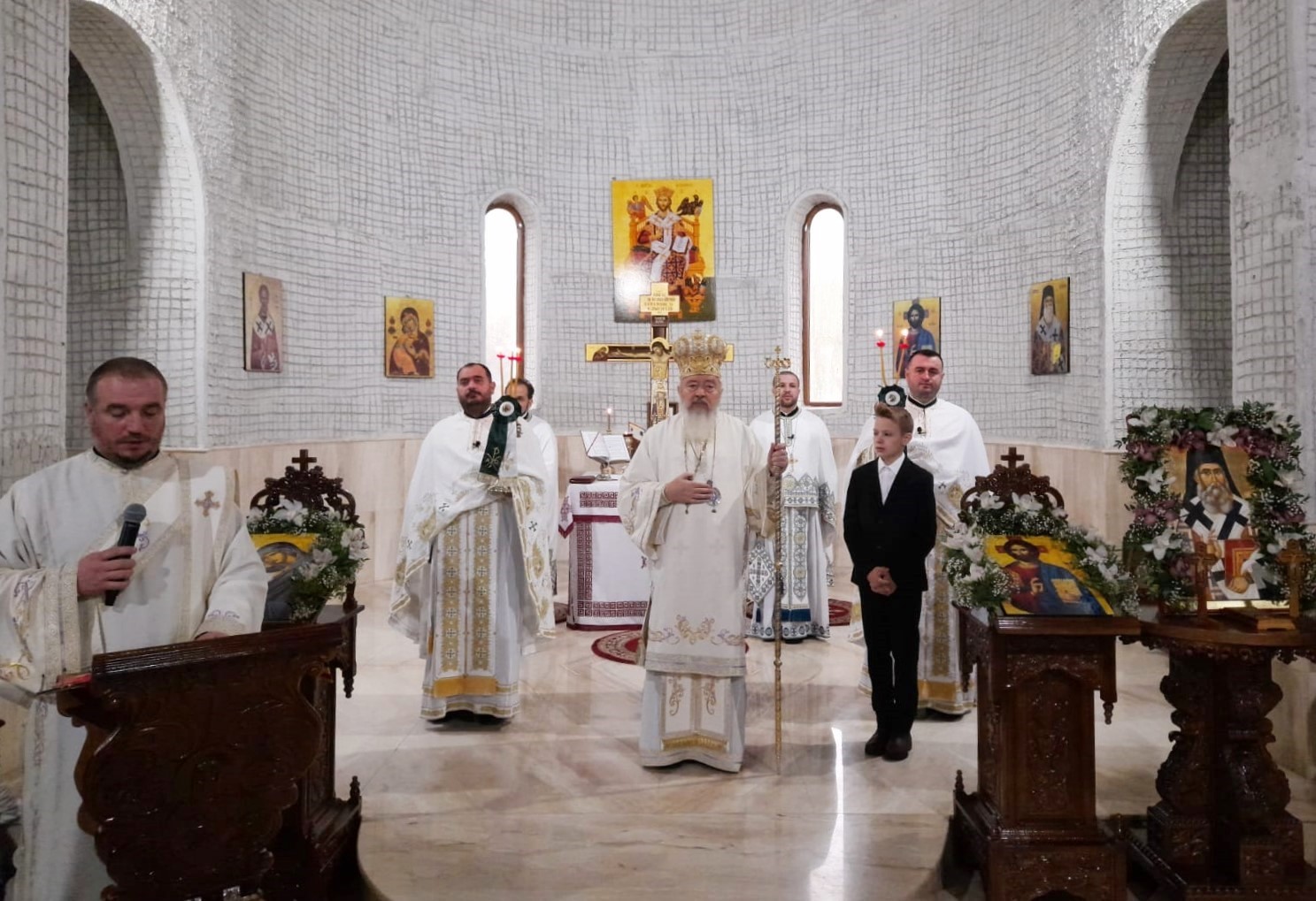 (Video) Mitropolitul Andrei: „Sfântul Ierarh Nectarie, tămăduitorul celor bolnavi” (Video) Mitropolitul Andrei: „Sfântul Ierarh Nectarie, tămăduitorul celor bolnavi”