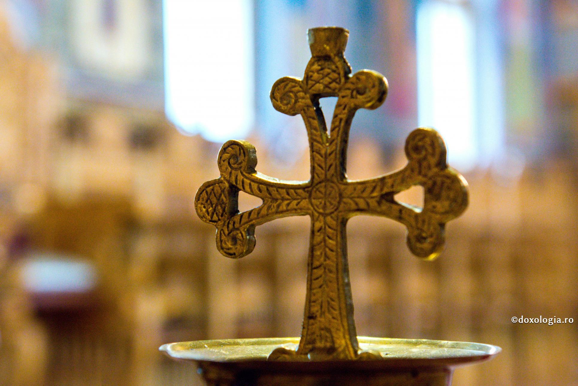 Foto: Ștefan Cojocariu Canon de rugăciune către Sfântul Ierarh Chiril, Arhiepiscopul Ierusalimului