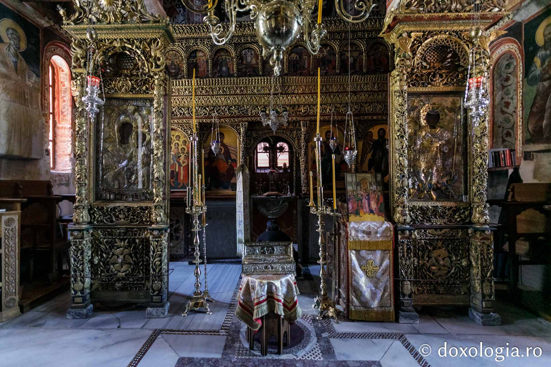 Vechiul Katholikon al Mănăstirii Xenofont / Foto: Pr. Silviu Cluci Vechiul Katholikon al Mănăstirii Xenofont