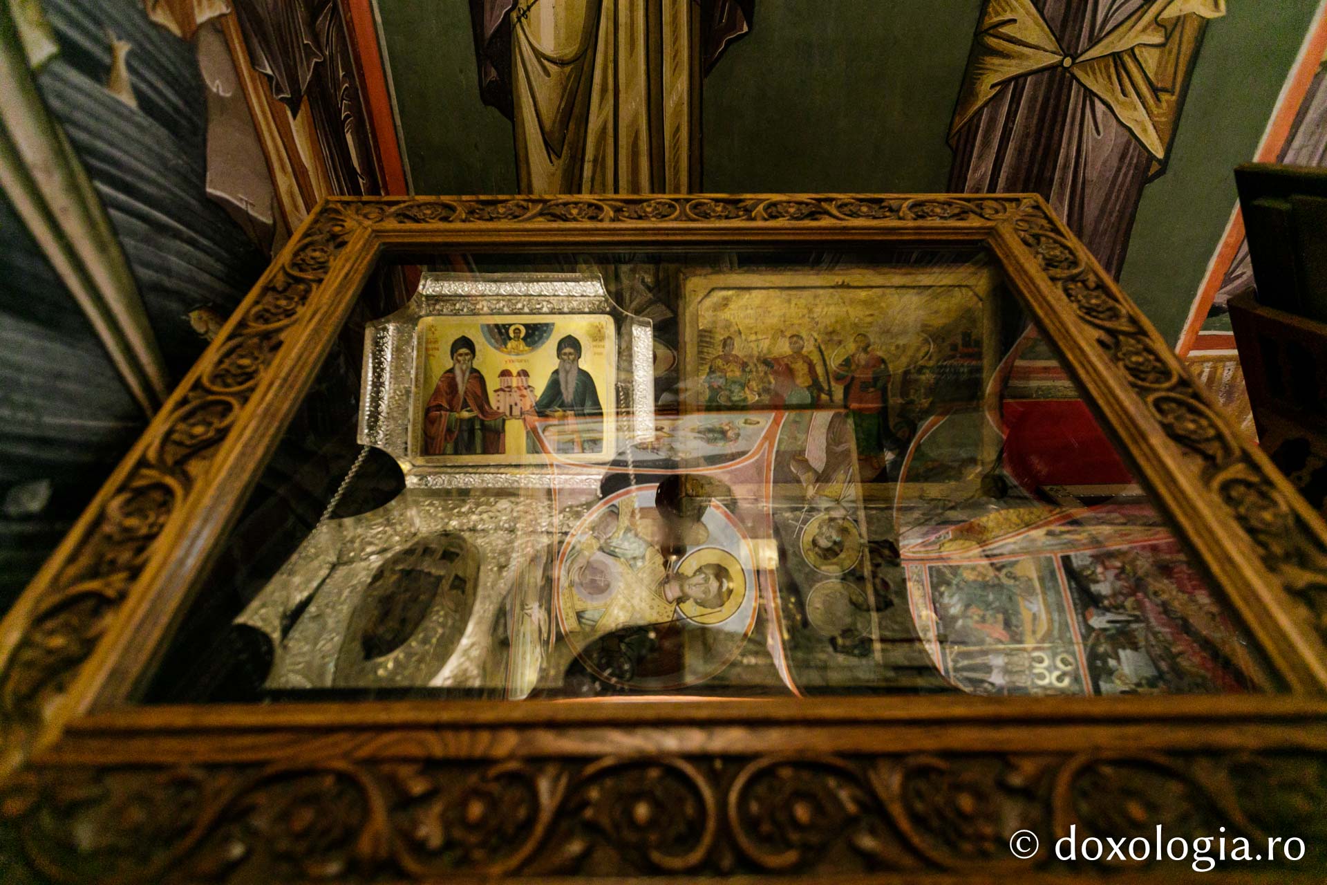 Odoarele Mănăstirii Varlaam – Meteora / Foto: Pr. Silviu Cluci Odoarele Mănăstirii Varlaam – Meteora