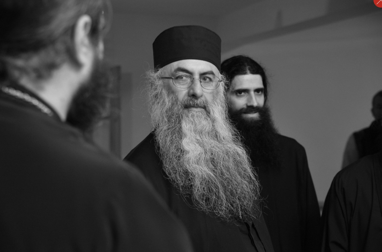 Foto: Mănăstirea Sihăstria Putnei Părintele Zaharia Zaharou – profil biografic