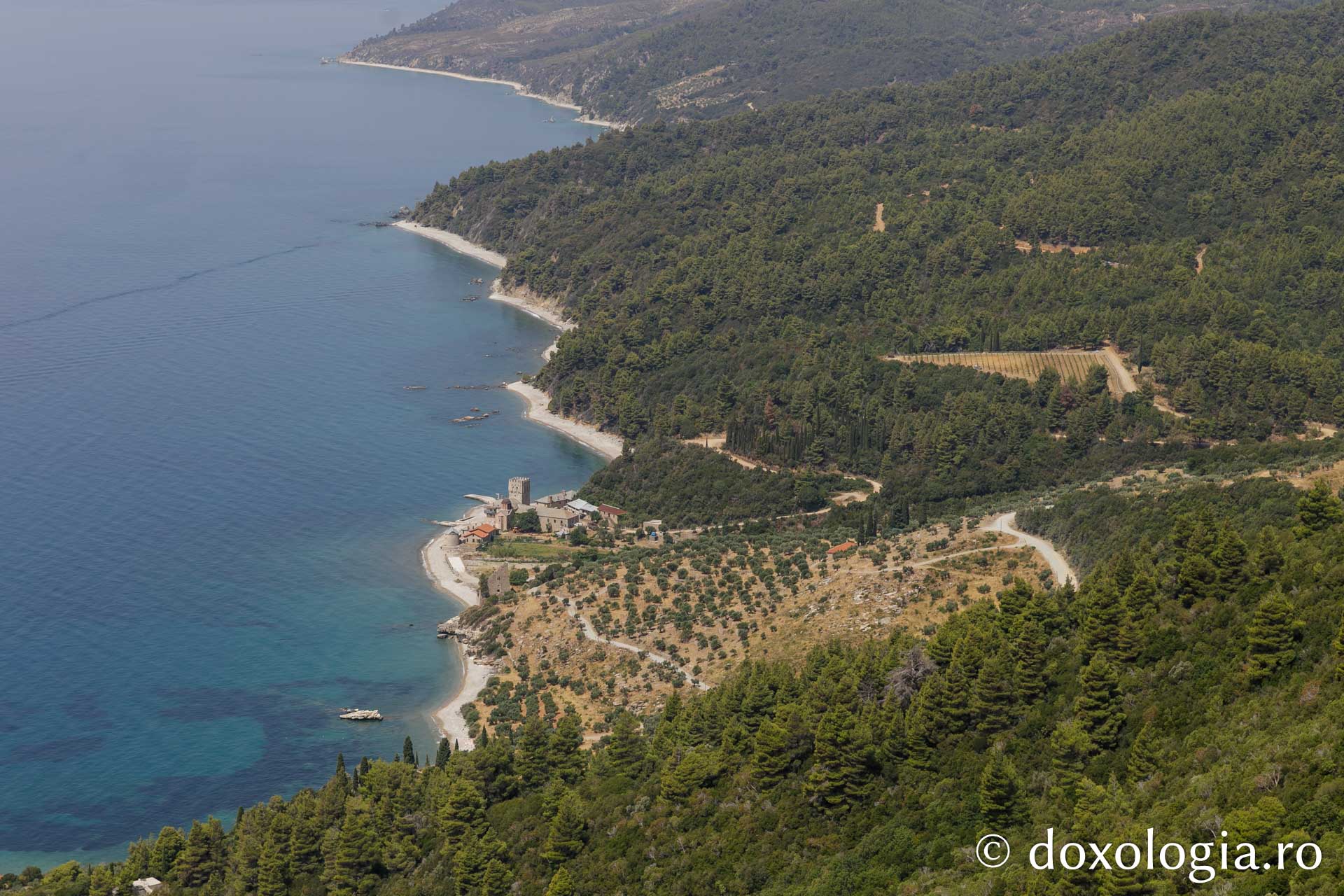 Paraclisul Înălțarea Domnului al Mănăstirii Dohiariu / foto: pr. Silviu Cluci Paraclisul Înălțarea Domnului al Mănăstirii Dohiariu