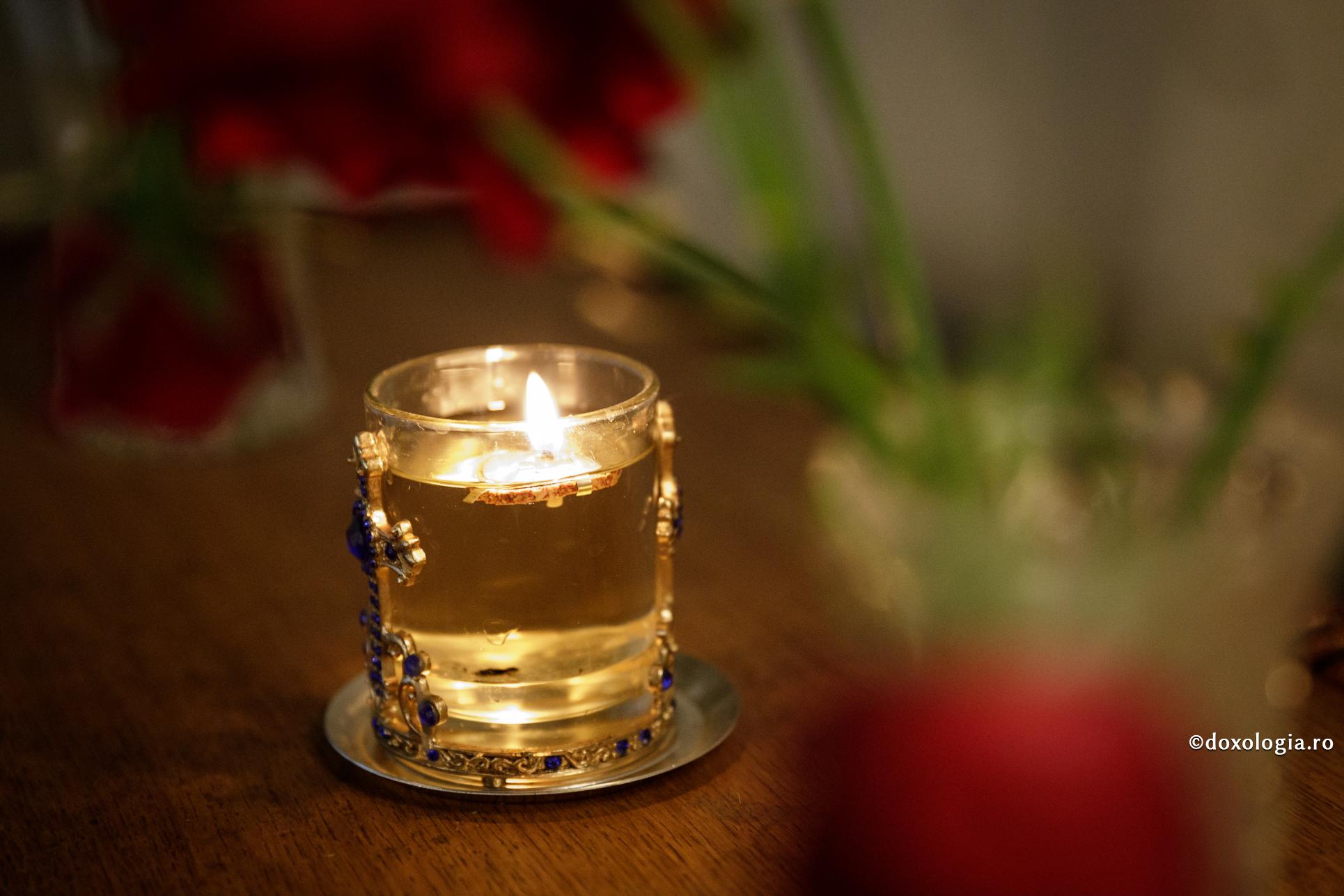 Candelă / Foto: Oana Nechifor candela aprinsa