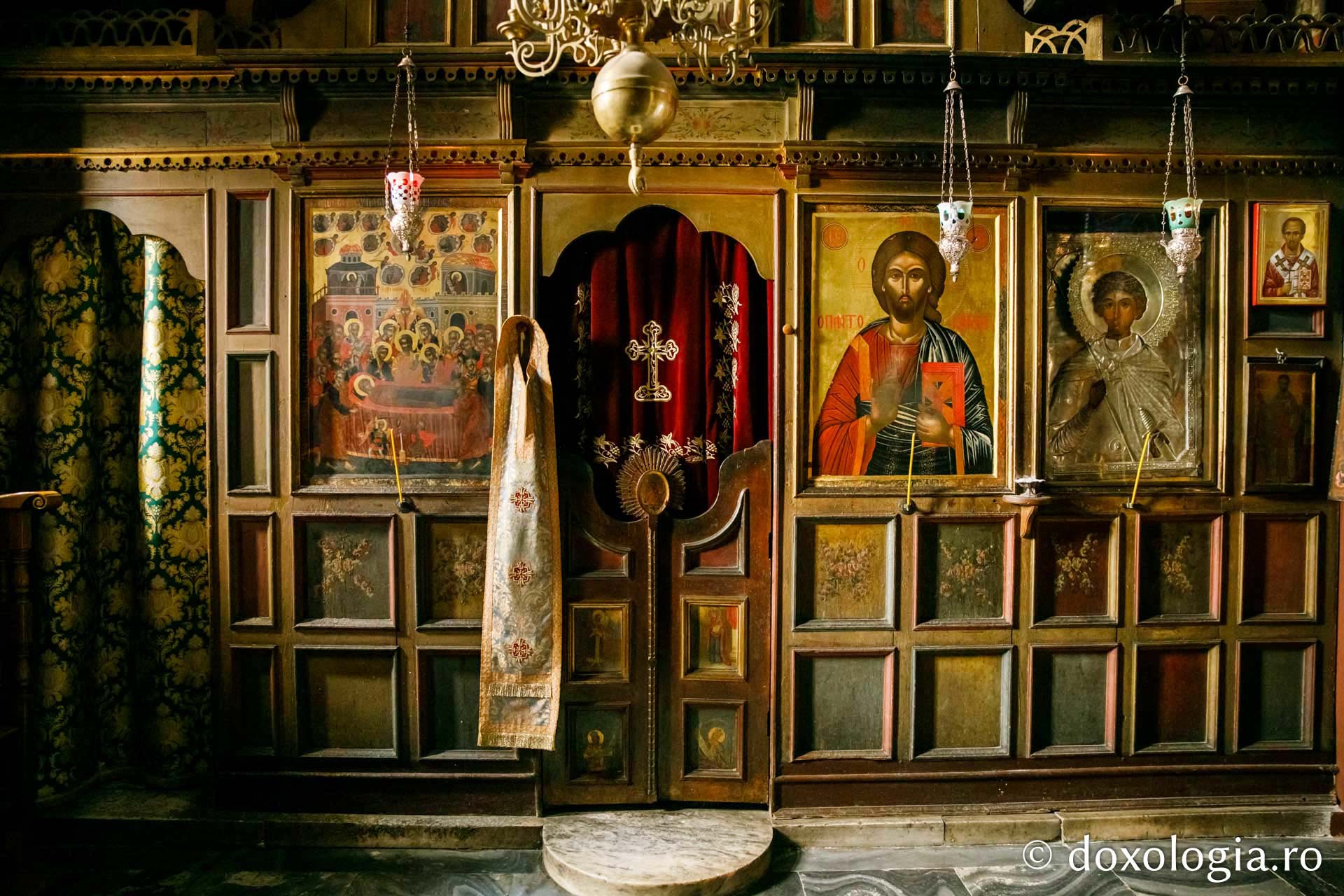 Paraclisul „Adormirea Maicii Domnului” de la Mănăstirea Pantocrator, Athos / Foto: pr. Silviu Cluci Paraclisul Adormirea Maicii Domnului de la Mănăstirea Pantocrator - Athos