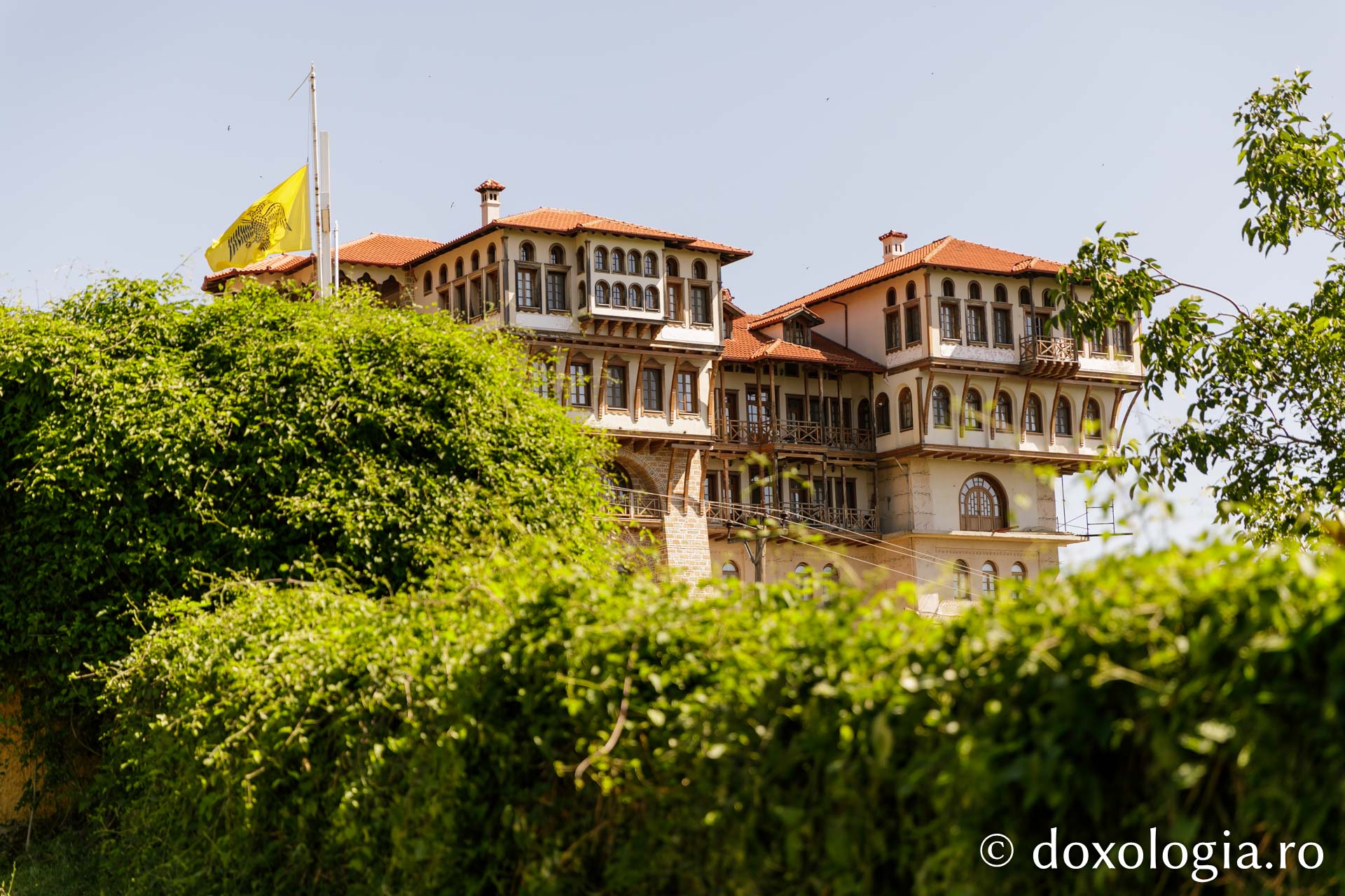 Mănăstirea Sfântul Nicodim Aghioritul din Goumenissa / Foto: pr. Silviu Cluci Mănăstirea Sfântul Nicodim Aghioritul din Goumenissa
