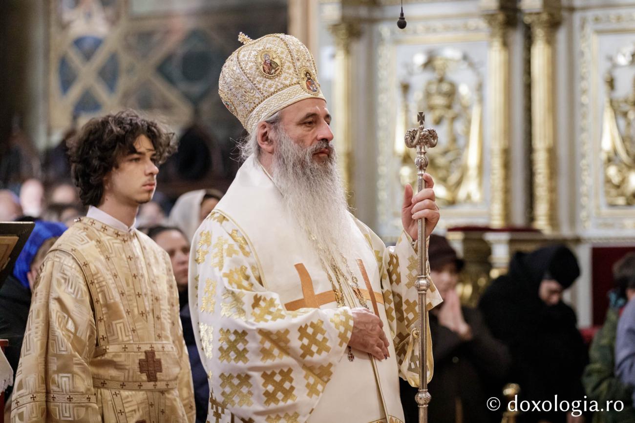 IPS Teofan: „Dacă este ceva frumos, bun și adevărat în lume, aceasta se întâmplă pentru că sunt oameni care îl iubesc pe Dumnezeu” / Foto: Oana Nechifor (Video) IPS Teofan: „Dacă este ceva frumos, bun și adevărat în lume, aceasta se întâmplă pentru că sunt oameni care îl iubesc pe Dumnezeu”