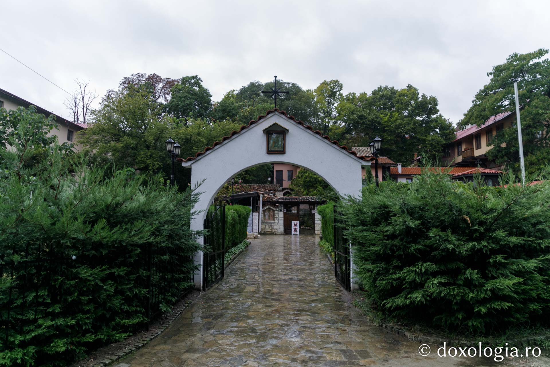 Mănăstirea „Sfinții Constantin și Elena” din Bulgaria / Foto: pr. Silviu Cluci Mănăstirea „Sfinții Constantin și Elena” din Bulgaria
