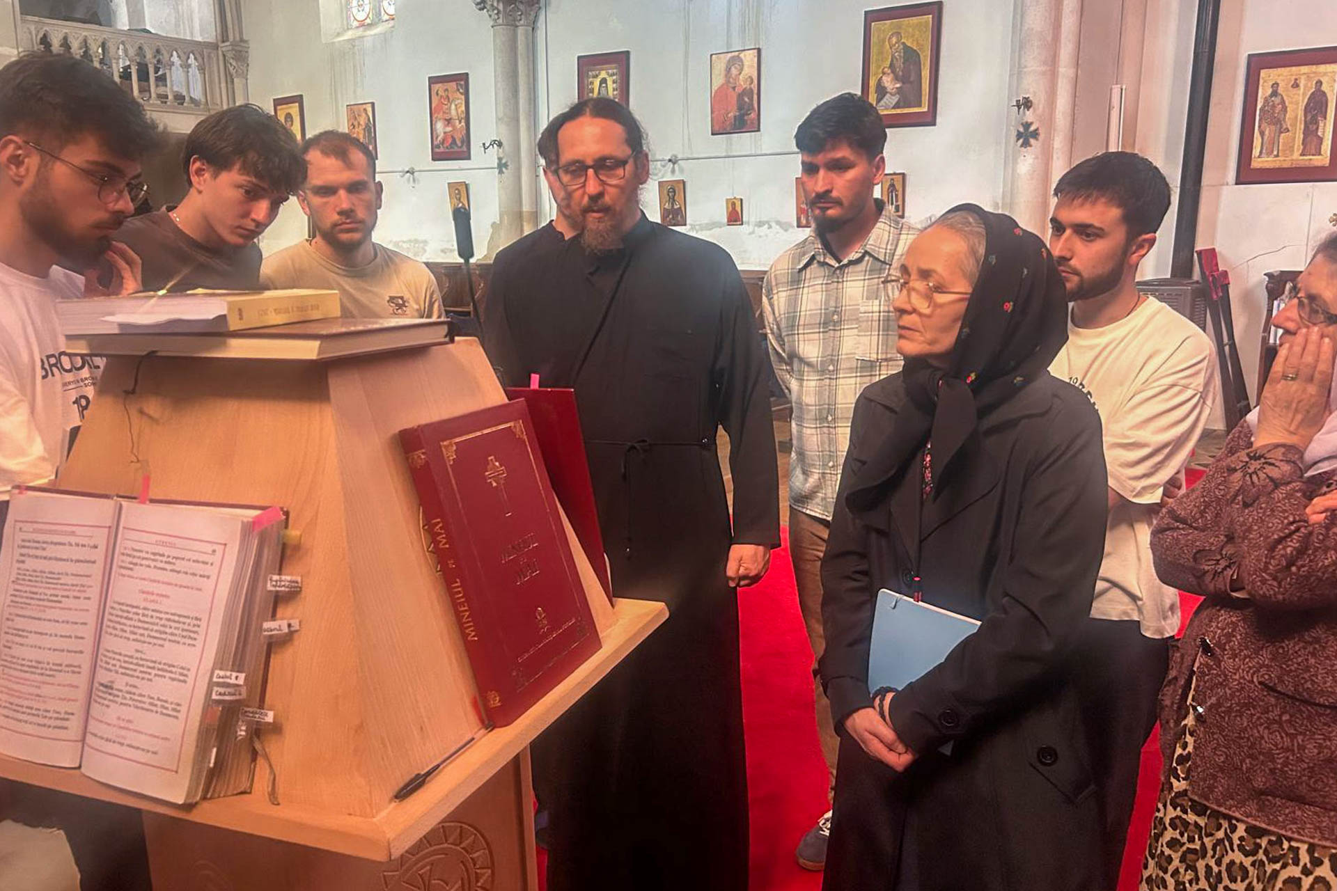 Cursuri de muzică psaltică și tipic bisericesc la Mănăstirea Godoncourt din Franța Cursuri de muzică psaltică și tipic bisericesc la Mănăstirea Godoncourt din Franța