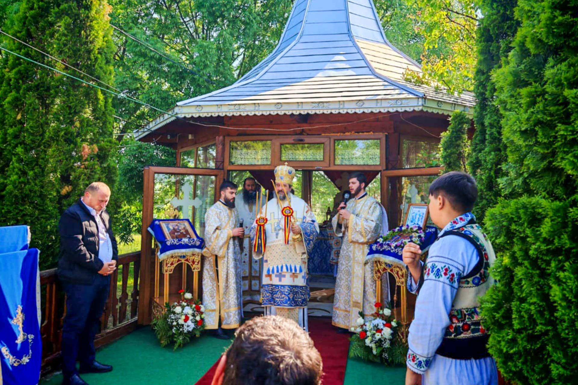 Slujire arhierească la hramul Mănăstirii Șoldana Slujire arhierească la hramul Mănăstirii Șoldana