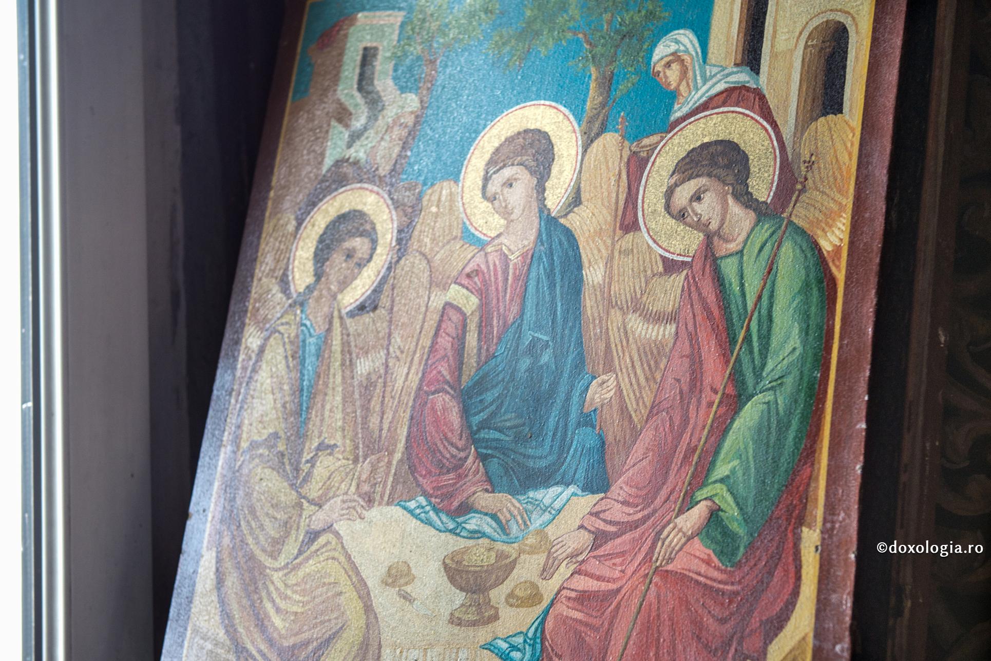 Despre gânduri noi și noutate la Dumnezeu și la oameni / Foto: Oana Nechifor Sfânta Treime