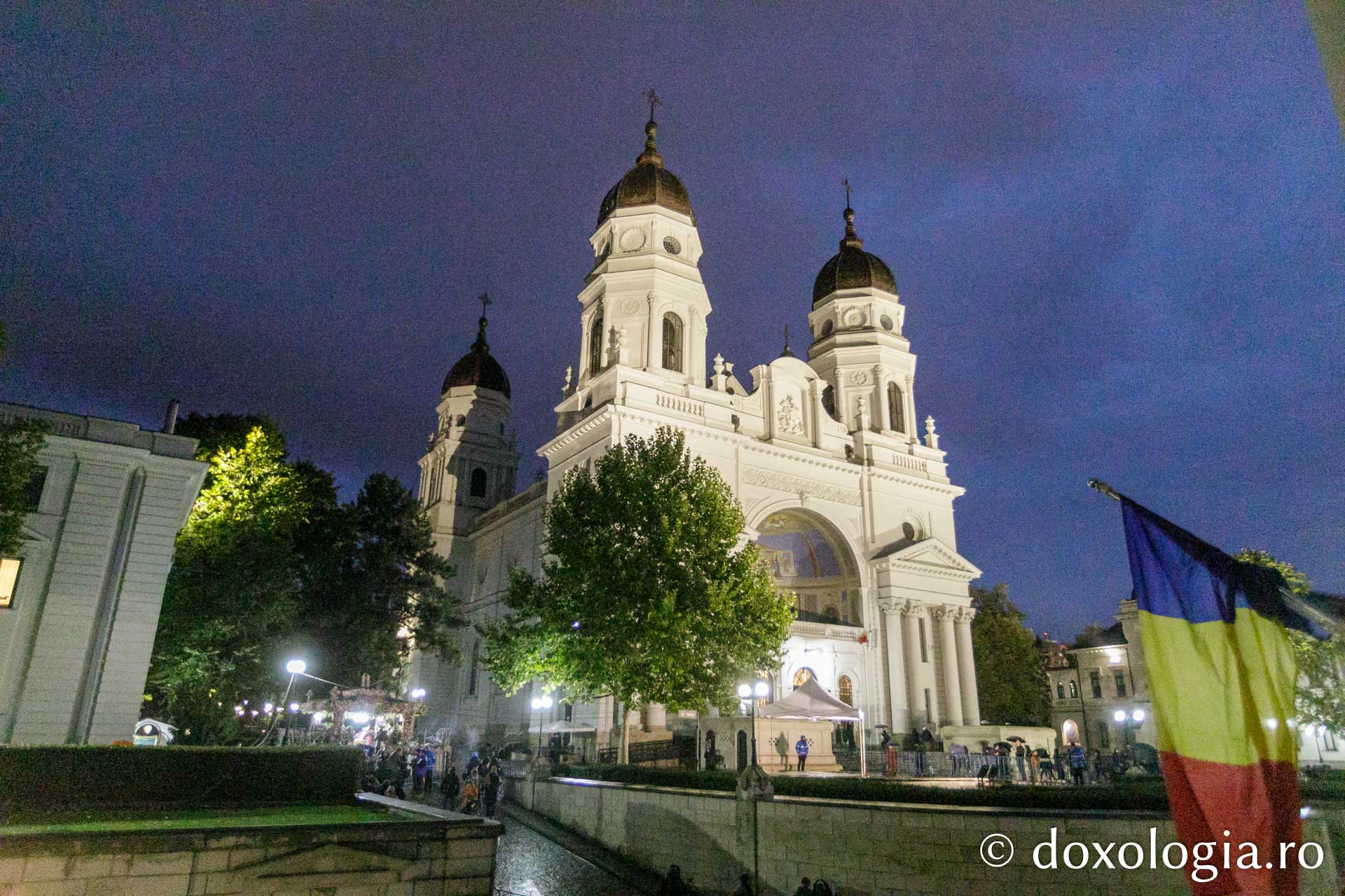 Priveghere în cinstea Sfântului Gheorghe la Catedrala Mitropolitană din Iași / Foto: pr. Silviu Cluci Priveghere în cinstea Sfântului Gheorghe la Catedrala Mitropolitană din Iași