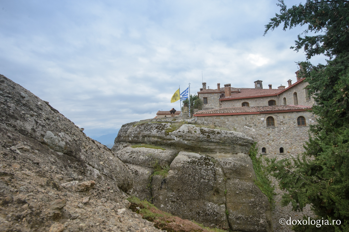 (Foto) Mănăstirea „Sfântul Arhidiacon Ștefan” de la Meteore (Foto) Mănăstirea „Sfântul Arhidiacon Ștefan” de la Meteore
