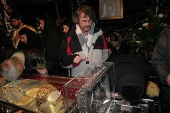 Sfânta Parascheva și Sfântul Maxim - rugători pentru pelerinii Iașilor (2010) Sfânta Parascheva și Sfântul Maxim - rugători pentru pelerinii Iașilor (2010)