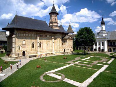 25 de ani de la descoperirea Sfântului Necunoscut de la Mănăstirea Neamţ