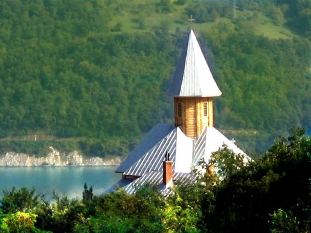 la Mănăstirea “Sfânta Ana” din oraşul Orşova va avea loc o sesiune de formare a preoţilor