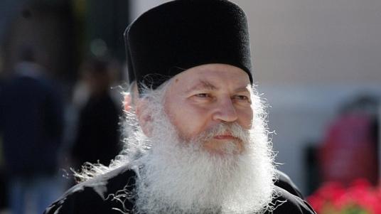 Stareţul Efrem de la Mănăstirea Vatoped arestat în ajunul Crăciunului Stareţul Efrem de la Mănăstirea Vatoped arestat în ajunul Crăciunului