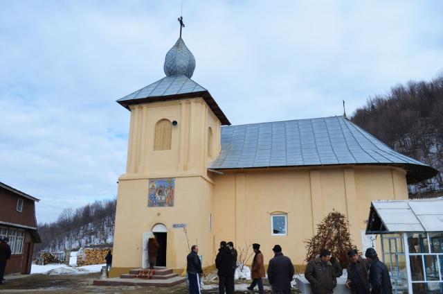 Vizite pastorale ale ÎPS Teofan în Protopopiatul Hârlău Vizite pastorale ale ÎPS Teofan în Protopopiatul Hârlău