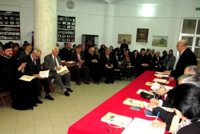 Sesiune ştiinţifică la Complexul Muzeal „Iulian Antonescu“din Bacău
