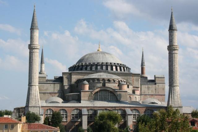 Patriarhul Ecumenic se opune transformării Sfintei Sofii în moschee